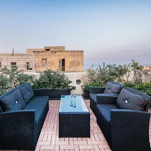 Kursara Port View Apartment